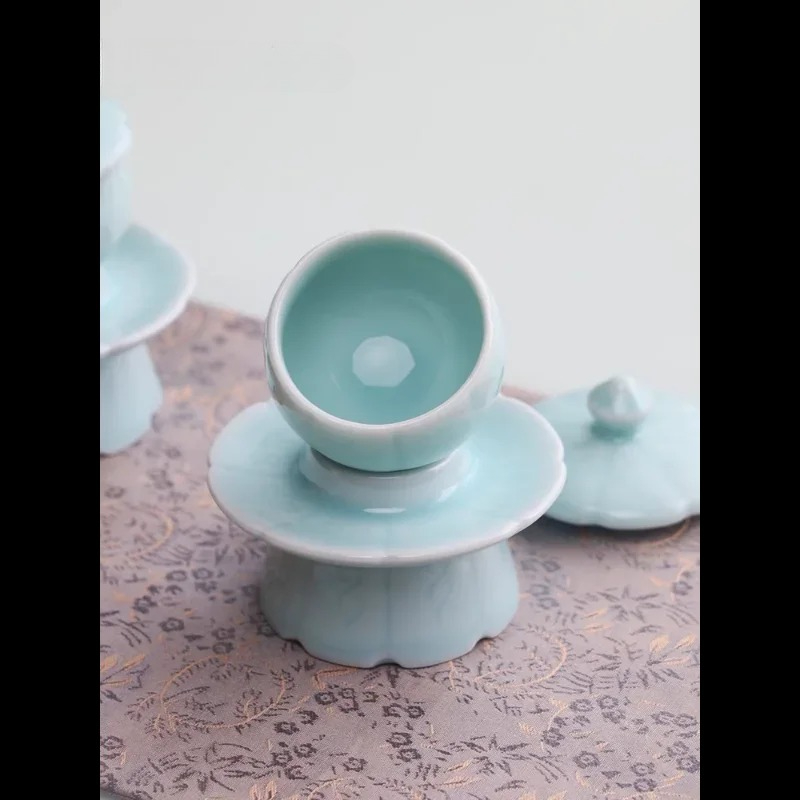 Celadon with Holy Water Cup Ce - Celadon Ceramic Cup 评论和价格